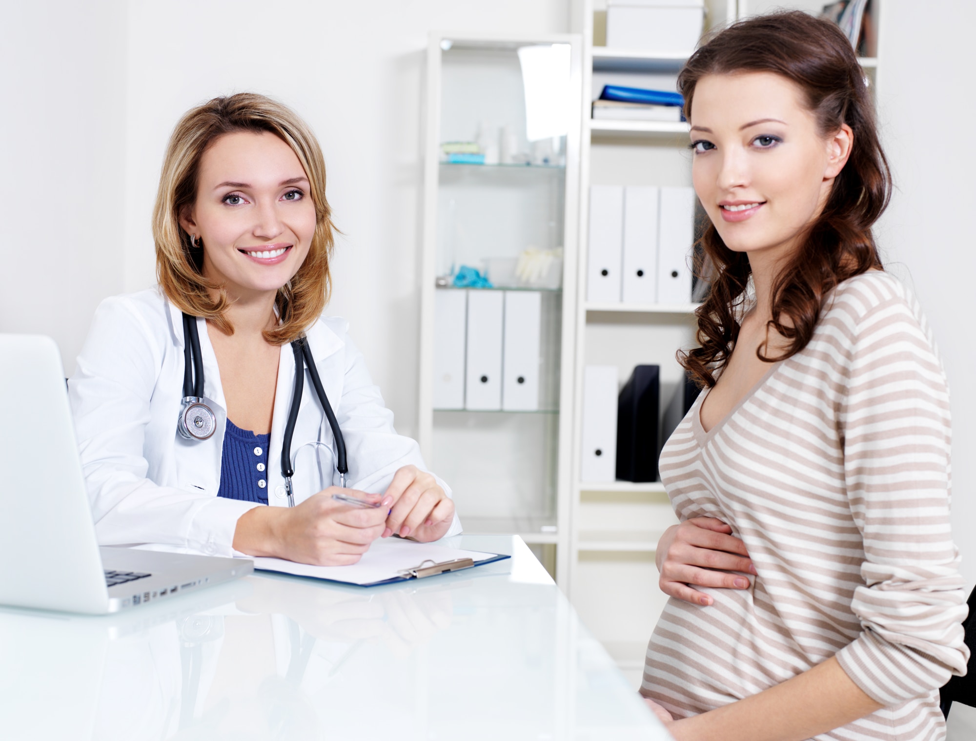 Первичная консультация гинеколога по беременности со скидкой 50%